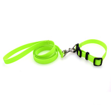 Collares de entrenamiento de perro impermeables de piel suave verde suave de 25 mm